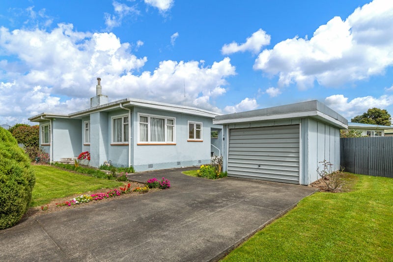 14 Chester Crescent, West End, Palmerston North - Carousel 13