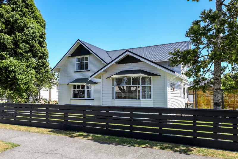 27 Barriball Street, Fitzroy, New Plymouth - Carousel 1