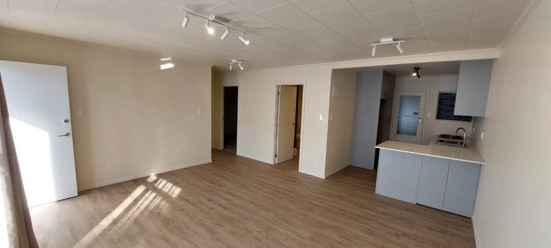 2/36 Margaret Avenue, Mount Albert, Auckland - Carousel 1