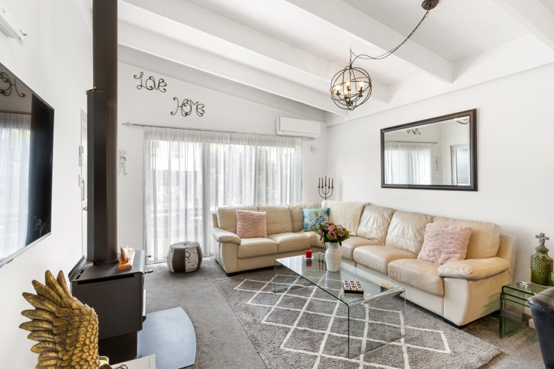 8/51A Avenue Road, Greenmeadows, Napier - Carousel 2