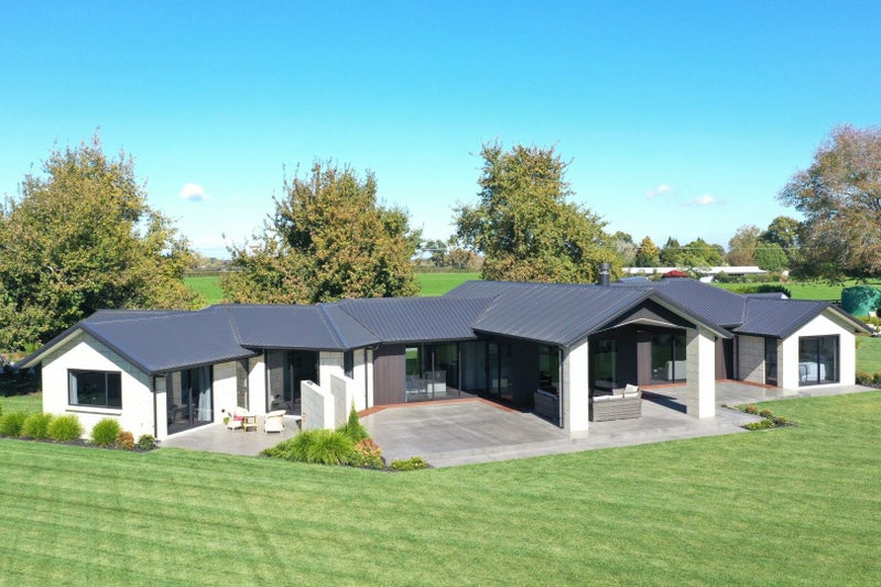 300 Pickering Road, Tamahere, Hamilton - Carousel 1