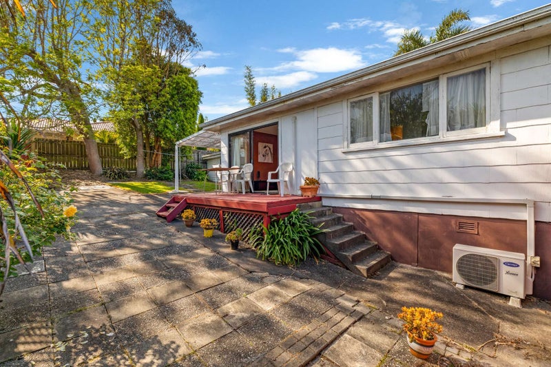 2/22 Captain Scott Road, Glen Eden, Auckland - Carousel 1