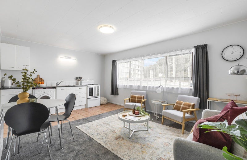 3/52 Russell Terrace, Berhampore, Wellington - Carousel 2