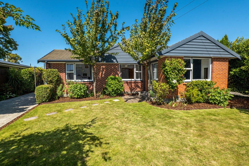 44 Sevenoaks Drive, Bryndwr, Christchurch - Carousel 2