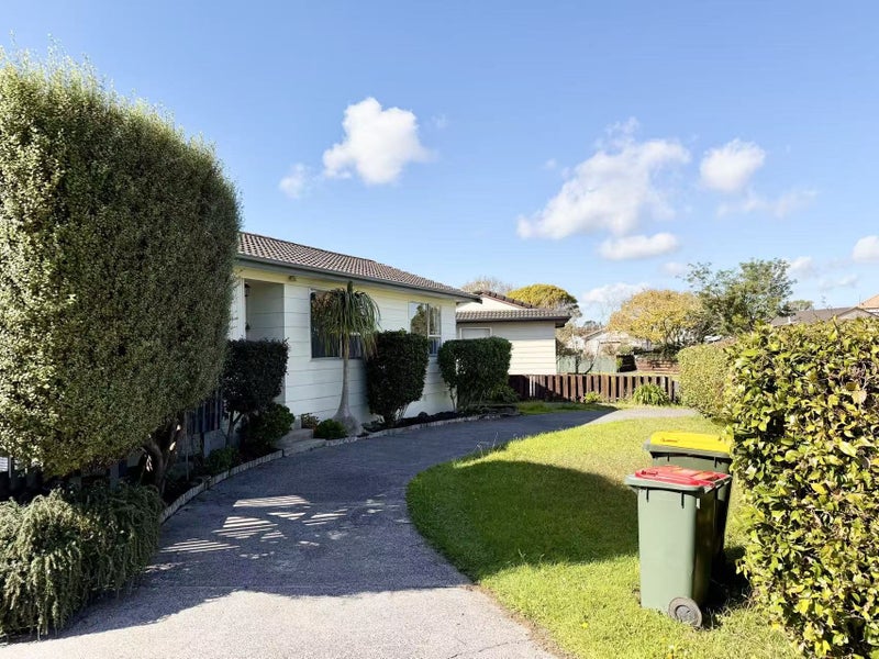 5 Lisa Rise, Half Moon Bay, Auckland - Carousel 2