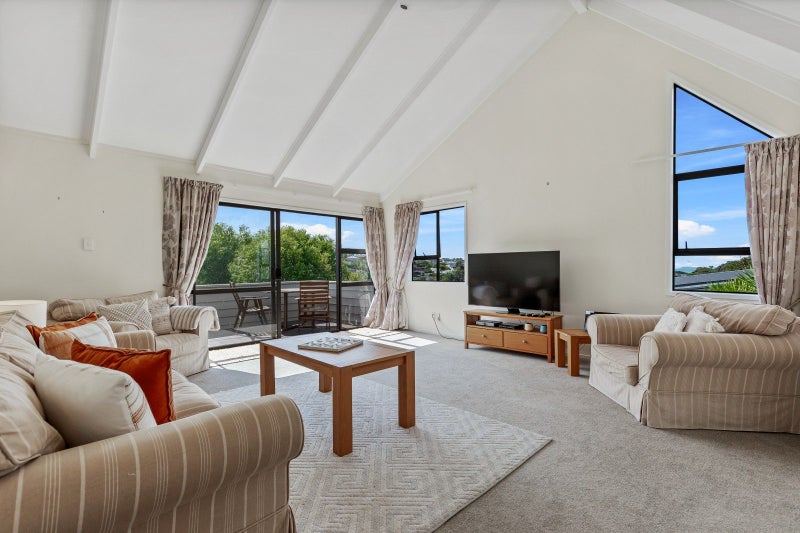 1/33 Penzance Road, Mairangi Bay, Auckland - Carousel 1