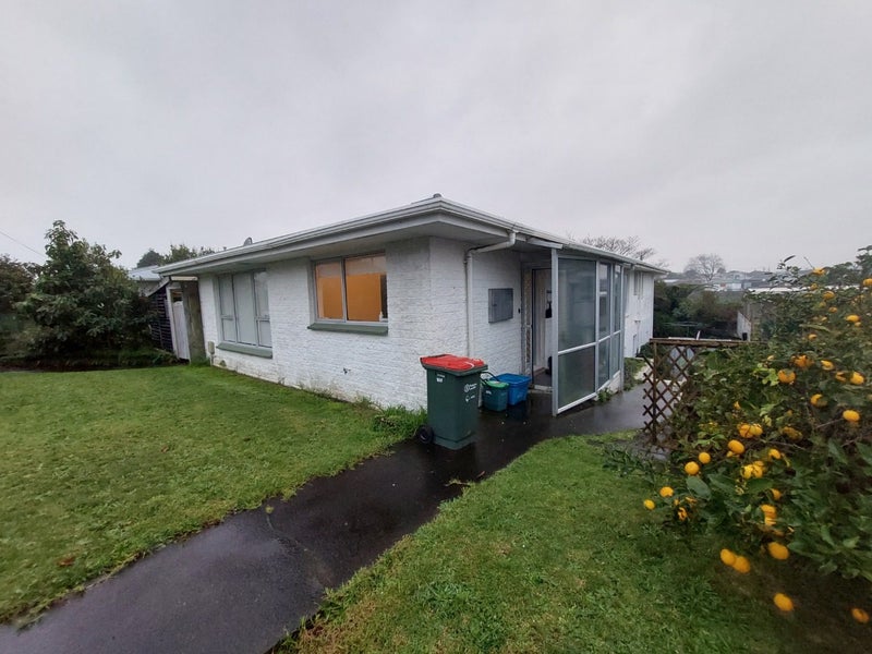 1/183 Seaview Road, Westown, New Plymouth - Carousel 2