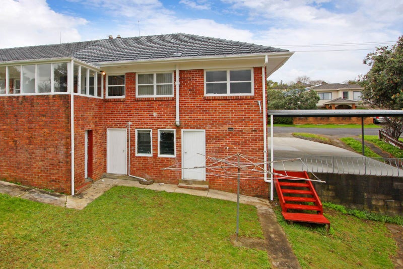 1B Eaton Road, Hillsborough, Auckland - Carousel 2