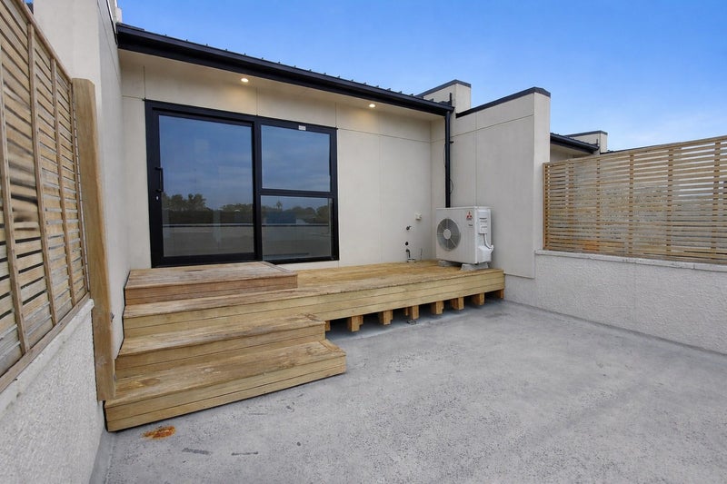 82 Riccarton Road, Riccarton, Christchurch - Carousel 6