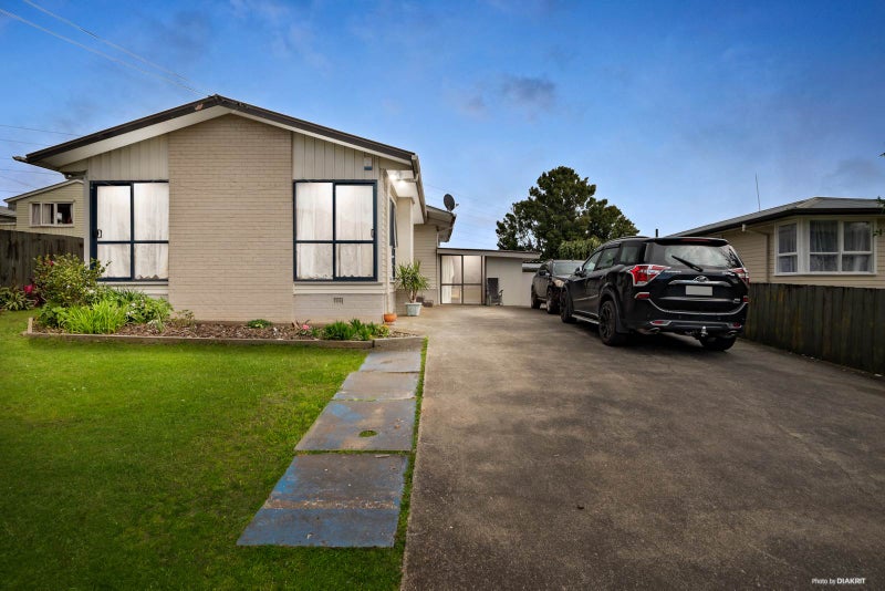 25 O'Connor Street, Otara, Auckland - Carousel 1