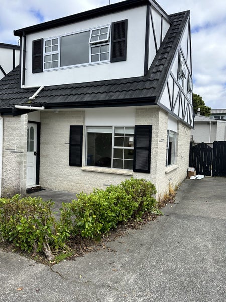 1/9 John Street, Trentham, Upper Hutt - Carousel 1