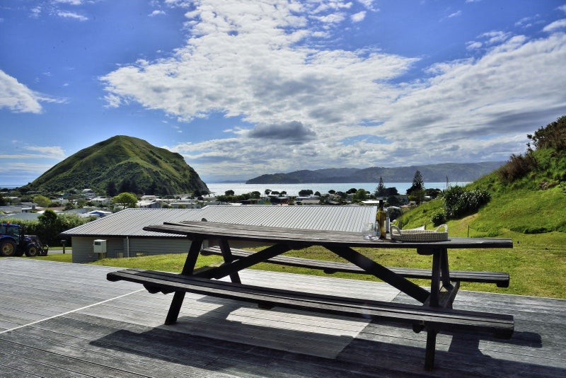 15 Mahia Heights Drive, Mahia, Māhia - Carousel 2