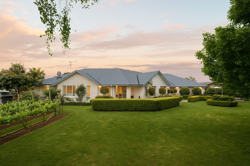 33 Haswell Place, Huntington, Hamilton - Carousel 1