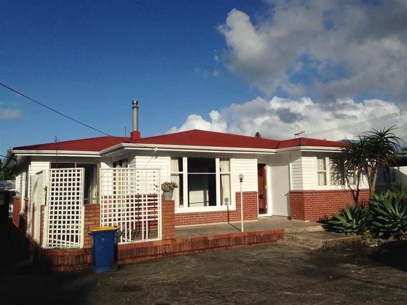 39 Archibald Road, Kelston, Auckland - Carousel 1