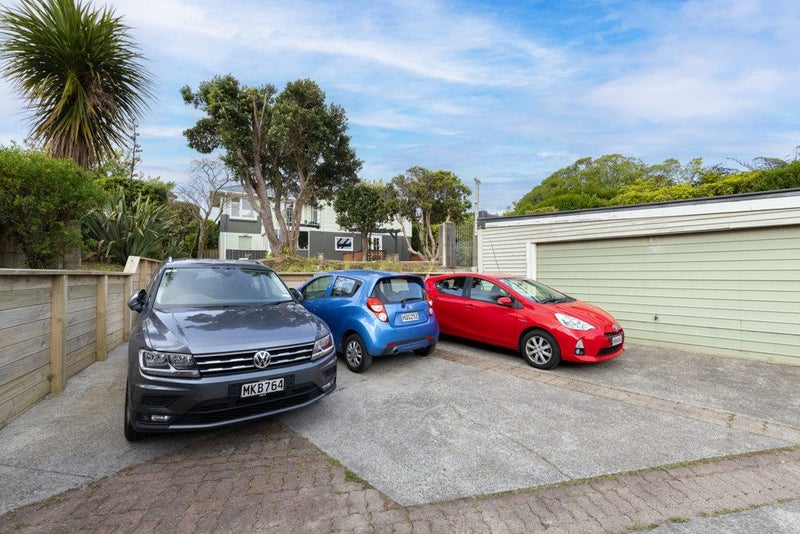 111 Normandale Road, Normandale, Lower Hutt - Carousel 21