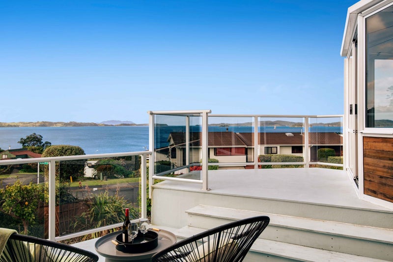 12 Mariners Grove, Algies Bay, Warkworth - Carousel 1