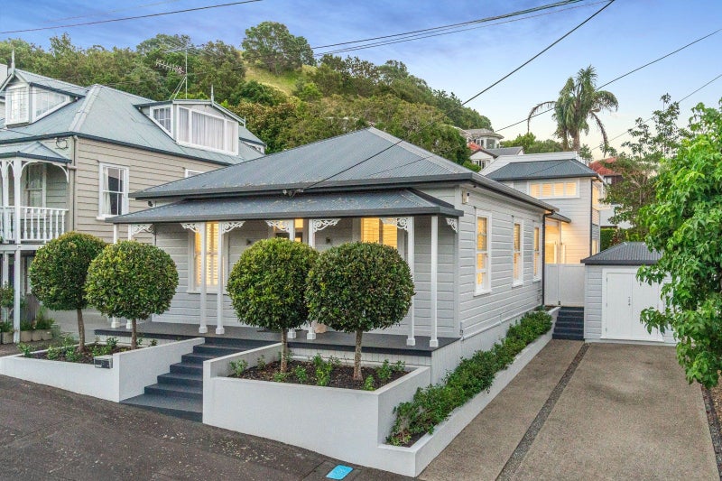 21 St Aubyn Street, Devonport, Auckland - Carousel 1