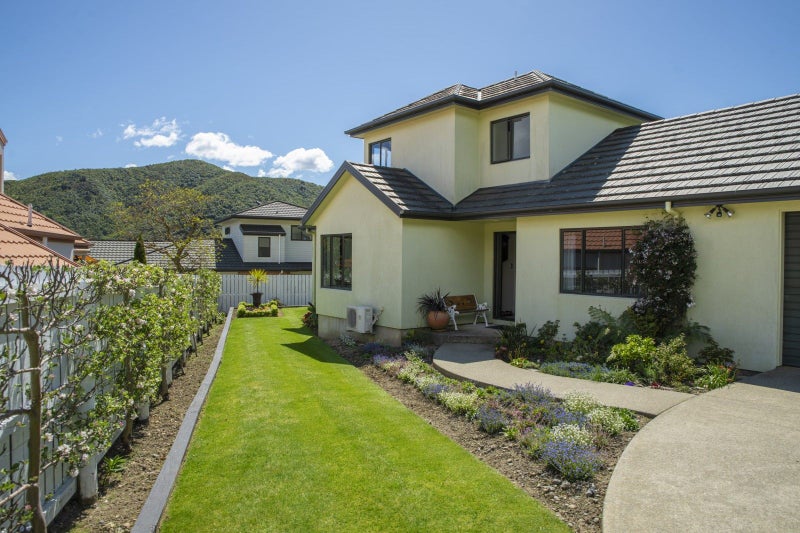71A Moana View Road, Waikawa, Picton - Carousel 1