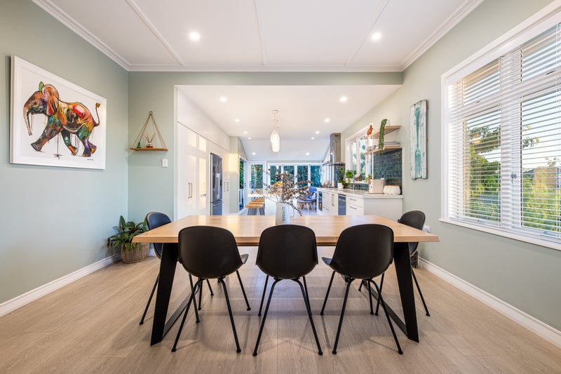 8 Northumberland Avenue, Belmont, Auckland - Carousel 2