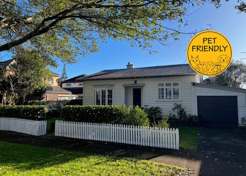21A Oak Street, Royal Oak, Auckland - Carousel 1