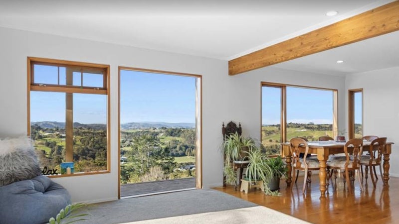 7 Masons Road, East Tamaki Heights, Auckland - Carousel 1