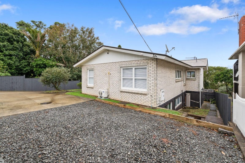 104 Mount Albert Road, Mount Albert, Auckland - Carousel 1