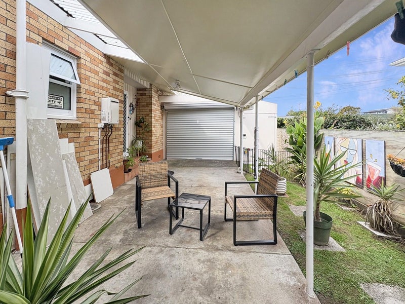 2 Saint Leonard Street, Saint Johns Hill, Whanganui - Carousel 32