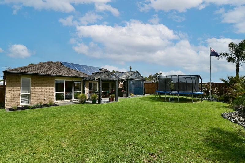 6 Raabia Close, Parakai, Helensville - Carousel 21