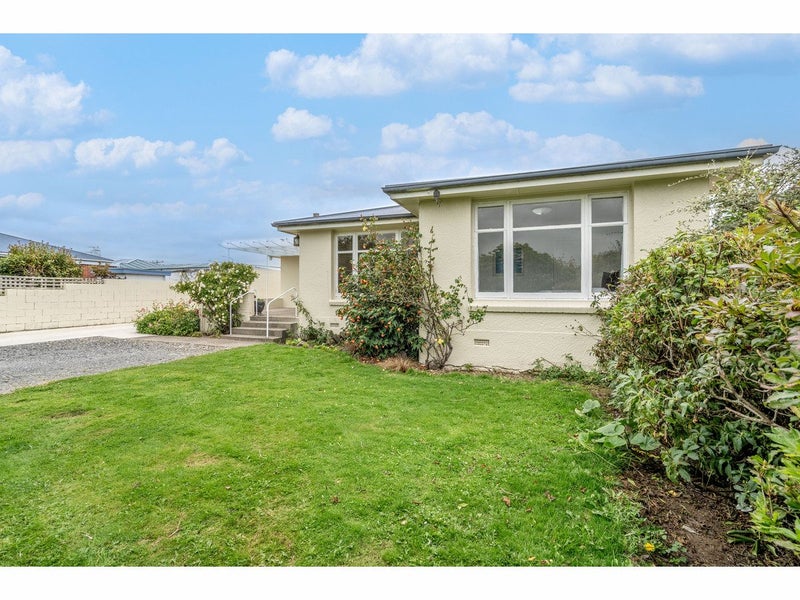 327 Layard Street, Waverley, Invercargill - Carousel 1