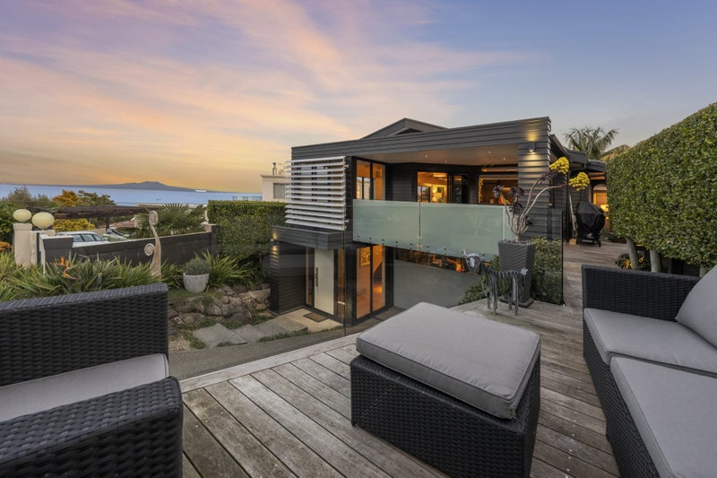 1A Portal Place, Murrays Bay, North Shore City - Carousel 2