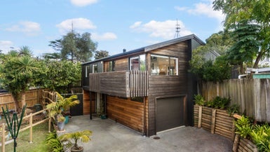 23 Cardigan Street, Morningside, Auckland - Carousel 1