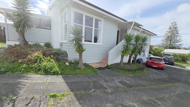 9 Peter Mulgrew Street, New Windsor, Auckland - Carousel 1