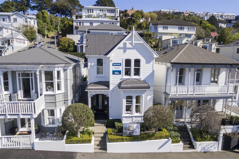 32 Buller Street, Te Aro, Wellington - Carousel 1