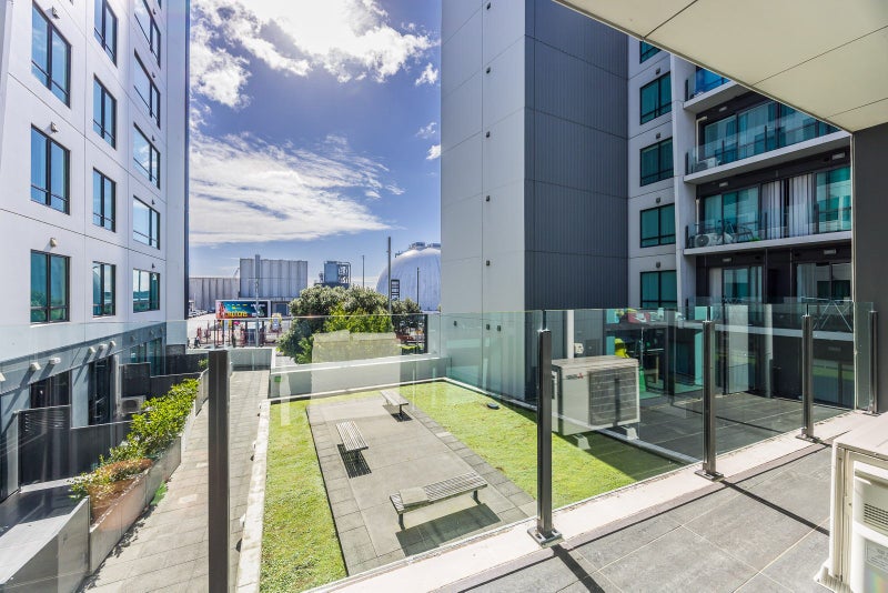 234/6 Dockside Lane, Auckland Central, Auckland - Carousel 1