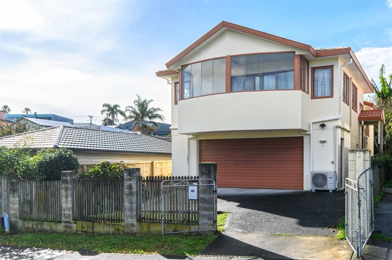 16 Victoria Street, Otahuhu, Auckland - Carousel 1