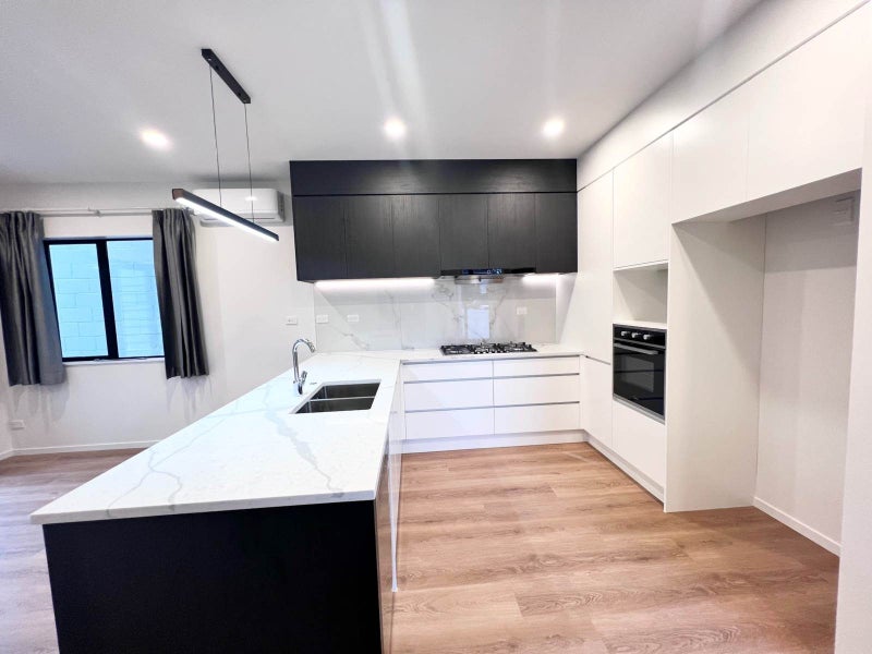 22B Felton Mathew Avenue, Saint Johns, Auckland - Carousel 2