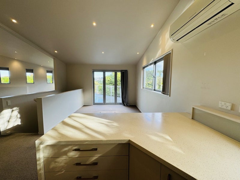 171A Totara Road, Miramar, Wellington - Carousel 2