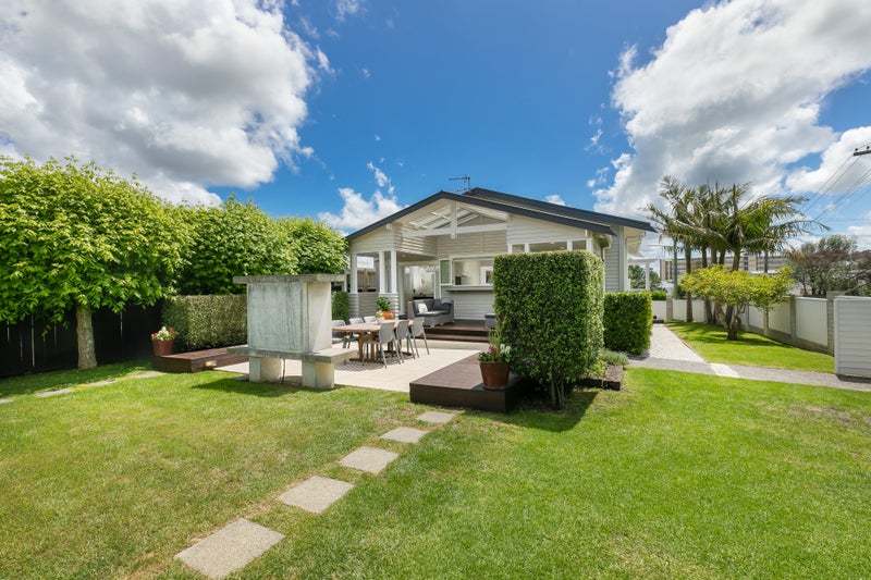 88 Walker Road, Point Chevalier, Auckland - Carousel 2