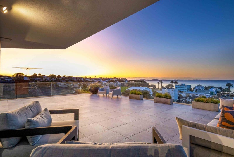 3/6 Keys Terrace, St Heliers, Auckland - Carousel 1