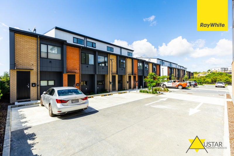 25 Parkwood Avenue, Westgate, Auckland - Carousel 17