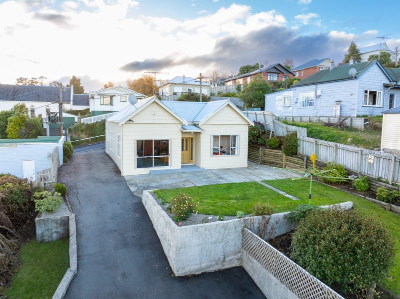 6 Gilmore Street, Wakari, Dunedin - Carousel 1