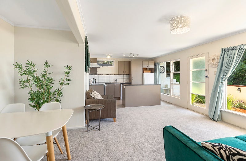 3/15 Kio Road, Hataitai, Wellington - Carousel 1