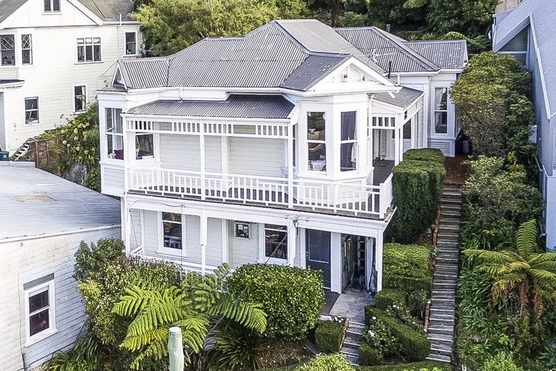 1 Northland Road, Northland, Wellington - Carousel 1