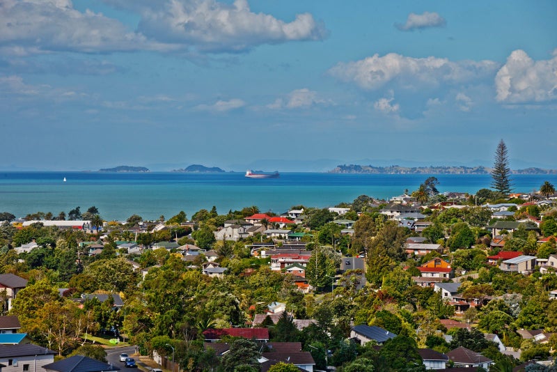 1/15 Valdese Rise, Browns Bay, Auckland - Carousel 2