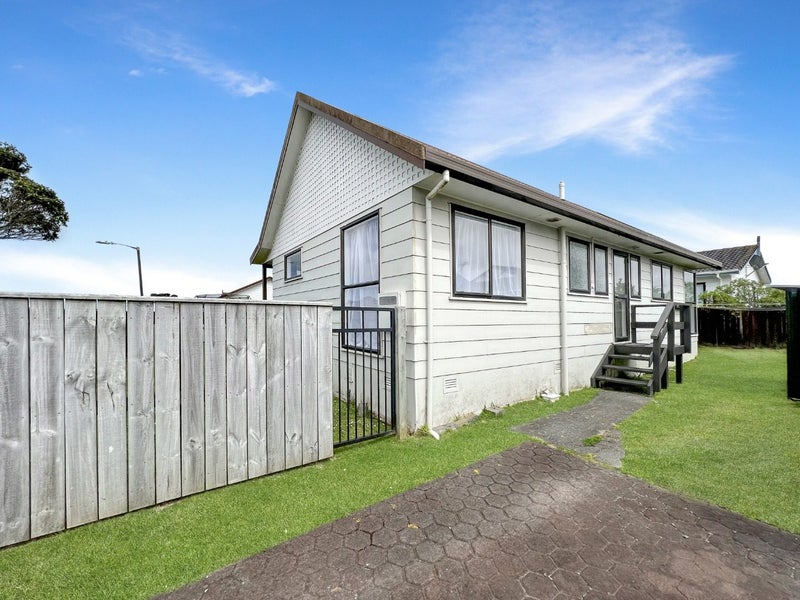 21A Woodridge Drive, Woodridge, Wellington - Carousel 12