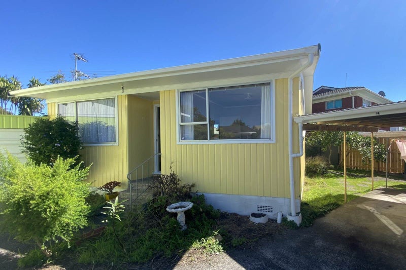 4/39 Gardner Avenue, New Lynn, Auckland - Carousel 1