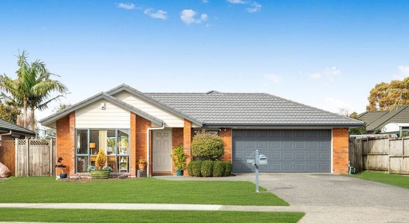30 Blackwood Drive, Wattle Downs, Auckland - Carousel 1