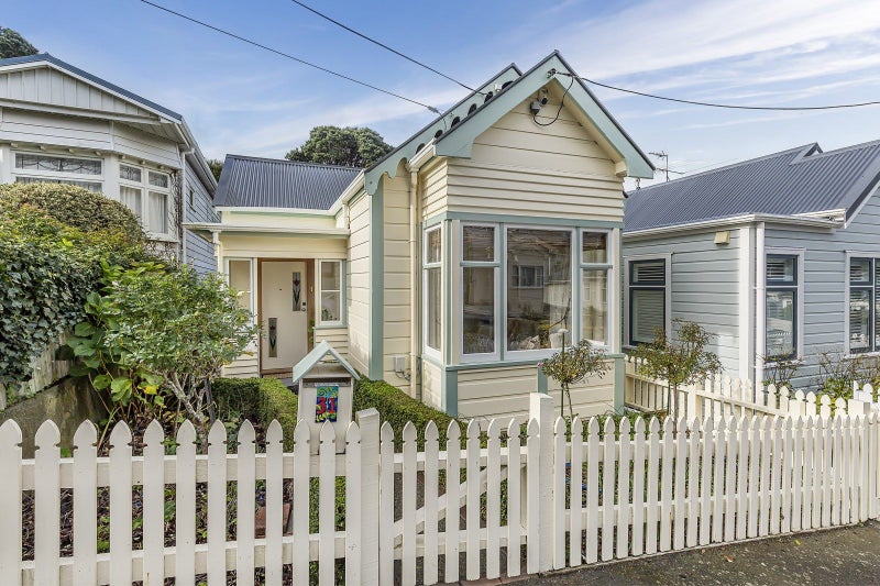 31 Jefferson Street, Brooklyn, Wellington - Carousel 1