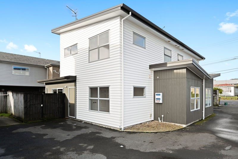 91B Knighton Road, Hillcrest, Hamilton - Carousel 1