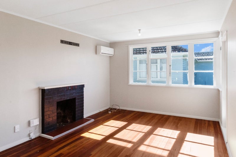 35 Firth Crescent, Otara, Auckland - Carousel 2